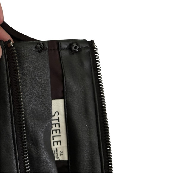 STEELE | Black Corset Top - Picture 3 of 4